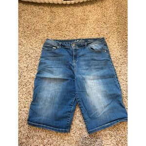 INC Denim Women Blue Bermuda Jean Shorts Regular Fit Size 14 Medium Wash